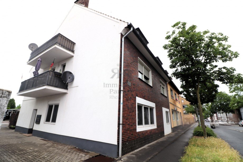 Seitenansicht Mehrfamilienhaus Dinslaken