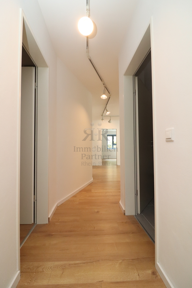 Souterrain_Diele1 Reihenendhaus Dinslaken