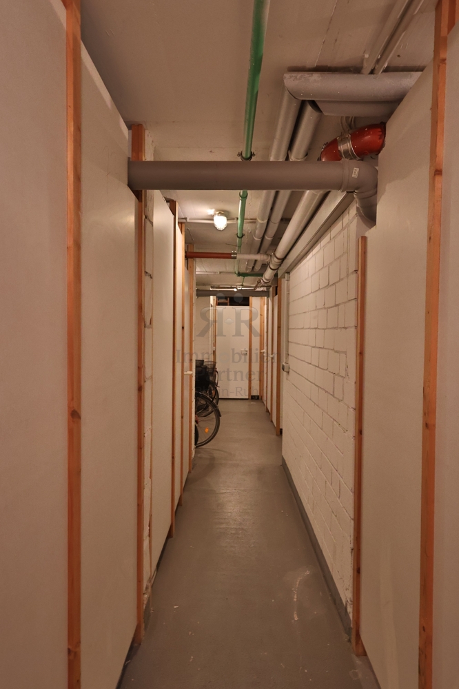 Kellergang Etagenwohnung Duisburg / Altstadt