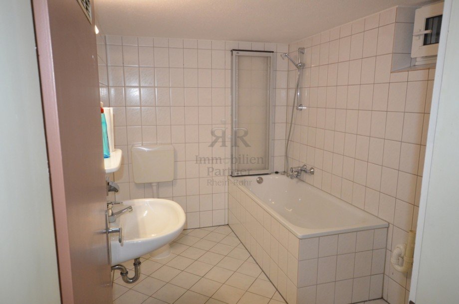 Bad Wohnung Duisburg / Bergheim